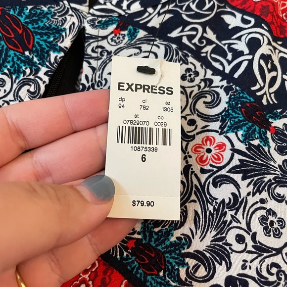 Express Romper - Picture 3 of 9